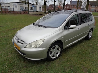 Peugeot 307 7 persoons automaat kan ook met nieuwe a p k automaat