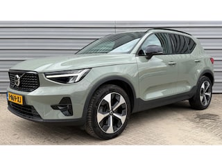 Volvo XC40 B4 200PK AWD Ultimate Dark | Pano-dak | 360° | Trekhaak | Parkeerverw. | Leder | Full options