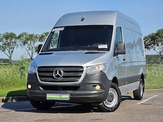 Mercedes-Benz Sprinter 317 L2H2 3.5T-Trekhaak!