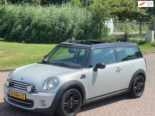 Mini Clubman 1.6 Cooper D/AIRCO/HALF LEDER/PANO/VERWARMDE VOORST/PARKEERSENS ACHTER