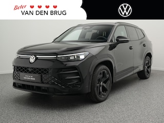 Volkswagen Tayron R-Line 1.5 eHybrid 272 PK | LED Matrix IQ | 360 Camera | Head-Up | DCC | Trekhaak | Side Assist |