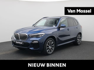 BMW X5 xDrive30d (195 kW) | Harman Kardon Surround Sound System | Shadow Line | Active Cruise Control met Stop&Go functie | HUD | LED Koplampen |  Panoramisch schuifdak | M Sport remmen |