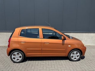 Kia Picanto 1.1 EX Automaat, Airco, Trekhaak, elektr. ramen v + a