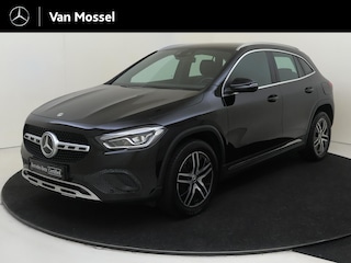 Mercedes-Benz GLA 180 Business Solution Luxury