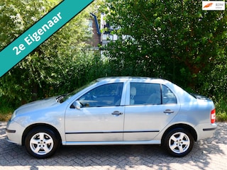 Skoda Fabia 1.4-16V Sedan Automaat 2e eig. Airco Cruise Trekhaak