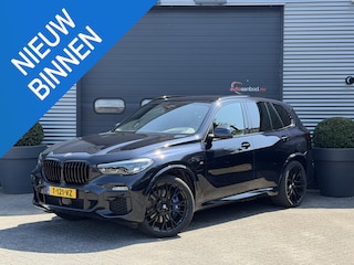 BMW X5 xDrive45e High Executive M-Sport | Luchtvering | 22 Inch Lichtmetalen Velgen | Head-Up Display | Elektrische Trekhaak |