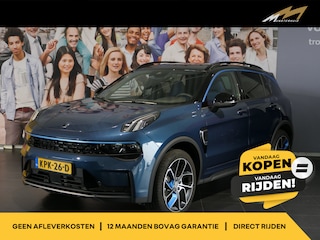 Lynk & Co 01 1.5 *1.800kg trekgewicht!* - Zwarte hemel! - 360 Camera - Pano/dak - Adaptive Cruise!