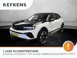 Opel Mokka Electric SUV GSE 54 kWh 281 pk | Demo | Tot 8 jaar garantie! | Kuipstoelen | Stoel/Stuurverwarming | Draadloos opladen | Navigatie | Dodehoeksensor | Apple Carplay/Android auto