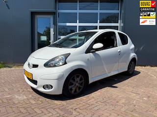Toyota Aygo 1.0-12V Dynamic Navigator