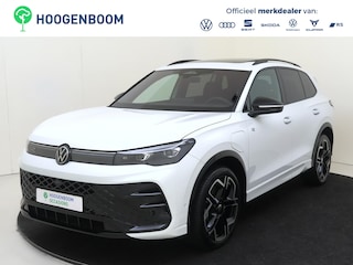 Volkswagen Tiguan 1.5 eHybrid R-Line Edition | SoH 99% | Panoramadak | Trekhaak | Harman/kardon | 360 camera | Lederen bekleding | Black style | Parkeerassistent | Adaptieve demping |