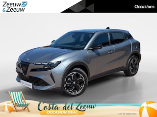 Alfa Romeo Junior Elettrica Speciale 54 kWh *Carplay*Climate Control*Adapt. Cruise Control*LM Velgen*Mooie auto!
