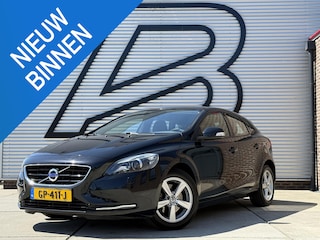 Volvo V40 1.6 T2 Summum 2e Eigenaar|Clima|Cruise|Elek Ramen|LM Velgen|PDC|Stoelverwarming|Trekhaak|APK tot 05-2027