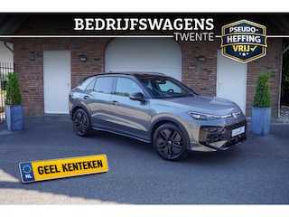 Volkswagen T-Roc R-Line First Edition IQ.light Apple Carplay Black style Stoel-/stuur verwarming 19 Inch Camera R-Line interieur