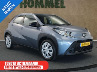 Toyota Aygo 1.0 VVT-i MT Play - ORIGINEEL NEDERLANDSE AUTO - AFKOMSTIG VAN 1E EIGENAAR - APPLE CARPLAY/ ANDROID AUTO - AIRCO - CAMERA - ADAPTIEVE CRUISE CONTROL - 17 INCH WIELEN - ELEKTRISCHE RAMEN VOOR