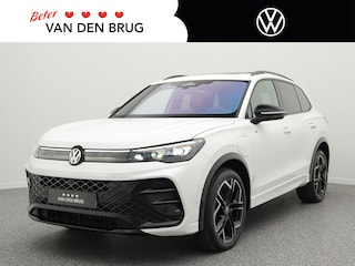 Volkswagen Tiguan R-Line 1.5 eHybrid 272 PK | LED Matrix IQ | Panoramadak | Head-Up Display | Harman/Kardon | Leder | Stoelverwarming & Ventilatie | Trekhaak | Elek. Achterklep |