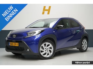 Toyota Aygo 1.0 VVT-i MT Play | Carplay | Stoelverwarming | Achteruitrijcamera | Lm velgen