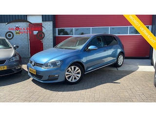 Volkswagen Golf 1.0 TSI Business Edition Connected TREKHAAK / CAMERA / NAVI / CLIMA / PDC / BLUETOOTH / CRUISE / NL-AUTO