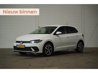 Volkswagen Polo 1.0 TSI Life Business | Stoelverwarming | Navigatie | Adaptive Cruise Control | Lichtmetalen Velgen |