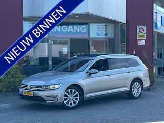 Volkswagen Passat Variant 1.4 TSI GTE Highline | Pano | Trekhaak