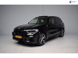 BMW X5 XDrive45e M-SPORT PANORAMADAK / BOWERS & WILKINS / SOH 88% / 360CAMERA / TREKHAAK / SOFTCLOSE / 21INCH