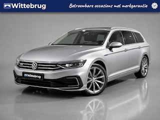 Volkswagen Passat Variant 1.4 TSI PHEV 218PK GTE Business / Panoramadak / Standkachel / Memory Seat / Digitale Cockpit / LED Matrix / Stoelverwarming V+A / Head-Up Display / Achteruitrijcamera