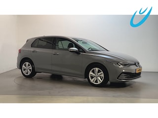 Volkswagen Golf 1.0 TSI 110pk Life Sfeerverlichting Navigatie Parkeersensoren
