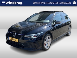 Volkswagen Golf 1.4 eHybrid GTE / AUTOMAAT/ 245 PK/ PANO/ PARK.SENSOR.V+A/ STUUR+STOELVERWARM./ APP-CONNECT/ ACC/ KEYLESS/ DIGITAL DASH/ RIJ-MODI/ NAVI/ DAB/ CLIMA/ LED/ 17'' LMV