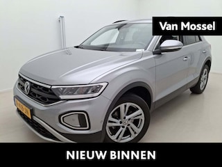 Volkswagen T-Roc 1.0 TSI Life 110 PK| Origineel Nederlands | Navigatie | Achteruitrijcamera | Digitale Cockpit Pro | Parkeersensoren | Privacy Glas