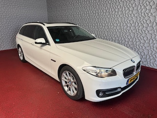 BMW 5-serie Touring 520i High Executive Schuifdak.