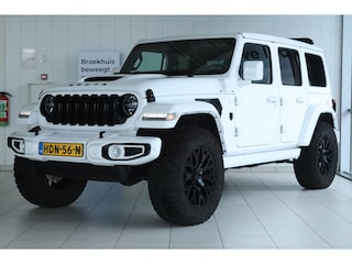Jeep Wrangler Unlimited 4xe 380 Sahara BRUTE ''OP AFSPRAAK'' | NL-Auto | BRASS | Skyone | Adaptieve Demping | Adapt. Cruise | Alcantara | Carplay | Keyless | 20 Inch