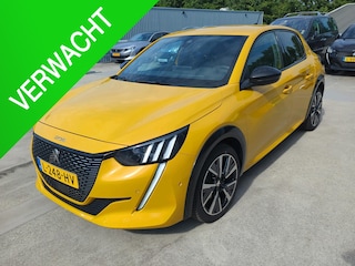 Peugeot 208 1.2 PureTech GT 100 PK | Navigatie | Camera | LED | Trekhaak