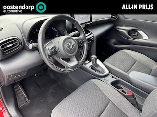 Toyota Yaris Cross 1.5 Hybrid Dynamic | Voorstoelen verwarmd | Achteruitrij camera | Navigatie |