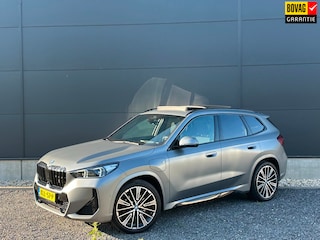 BMW X1 XDrive30e M-sport Individual kleur | Individual velgen | Pano | Massage | Harman/Kardon