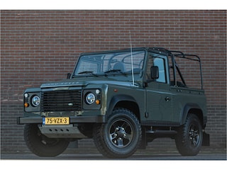 Land Rover Defender 2.4 TD Soft Top 90 E, 78.000km NAP, Origineel NL, Trekhaak, Elektrische ramen, Radio/CD, Centrale vergrendeling.