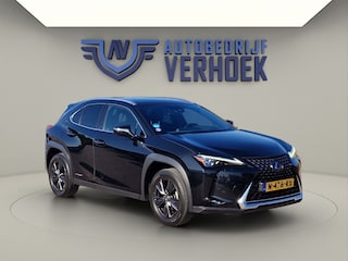 Lexus UX 250h Luxury Line Trekhaak - NL Auto - Leer
