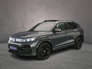 Volkswagen Tiguan R-Line Business 1.5 TSI eHybrid 272pk DSG Automaat Trekhaak, Panoramadak, Lederen bekleding, Black Style, 360 camera, Achteruitrijcamera, LED matrix koplampen