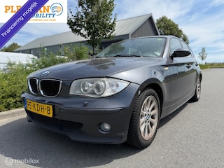 BMW 118i High Executive Automaat