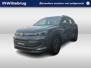 Volkswagen Tiguan 1.5 eTSI DSG Life Edition / Panorama dak / 360 Camera / Stoelverwarming voor / 18'' LMV