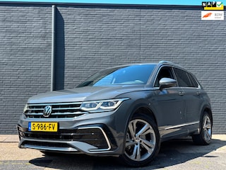 Volkswagen Tiguan 1.4 TSI eHybrid R-Line Business+ | Pano | Virtual | Keyless | Ambiance | Inclusief BTW