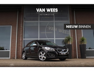 Volvo C30 1.6 D2 R-Design Pro Edition | 2e eigenaar | NL auto | Stoelverwarming | Cruise control | 17 inch | Xenon | Climate control | PDC | Sportstuur | Bluetooth | Navigatie