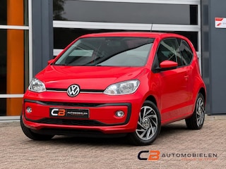Volkswagen Up 1.0 BMT take Sound up! | Stoelverwarming | Airco | Bluetooth |