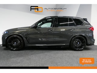 BMW X5 xDrive50e M Sport / M Bodykit / Achterasbesturing / Panoramadak / Elektr. verstelbare voorstoelen + memory / Softclose / Luchtvering / Elektr. wegklapbare trekhaak / HUD Professional / Harman Kardon Surround Sound / 22'' LMV / Ambienteverlichting / Stoelverwarming V+ A / Achteruitrijcamera / Shadow Line