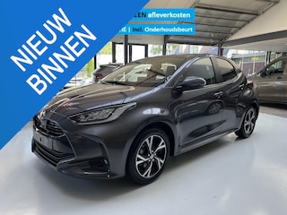 Toyota Yaris 1.5 Hybrid 115 Dynamic LED | CAMERA | ADAPTIVE CRUISE CONTROL | APPLE CARPLAY / ANDROID AUTO | STOEL/STUUR VERWARMING