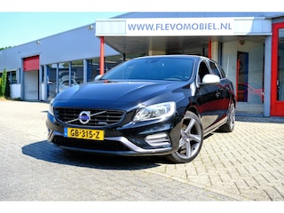 Volvo V60 1.6 T3 R-Design Navi|Leder-Alcantara|LMV|Clima