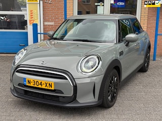 Mini Mini 5-Deurs 1.5 Business Edition | 5-deurs | Automaat | org. NL + NAP | Apple CarPlay | Parkeersensoren achter