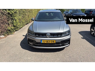 Volkswagen Tiguan 1.5 TSI ACT Comfortline Business | 150 PK | Automaat | Apple Carplay / Android Auto | Panoramadak | Trekhaak | Massagestoelen | Adaptieve Cruise Control |