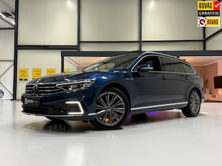 Volkswagen Passat Variant 1.4 TSI Hybride 218PK DSG|Pano|Trekhaak|IQ Lights|Adaptive cruise |Leder| Massage|Camera