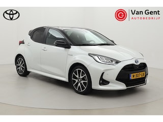 Toyota Yaris 1.5 Hybrid Executive | Stoelverwarming | Apple Carplay / Android Auto | Parkeersensoren voor/achter | LED | Keyless | Adaptive Cruise | Clima | Camera | 17 inch