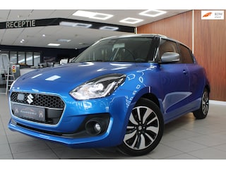 Suzuki Swift 1.0 Stijl Automaat | Airco | Cruise Control | Navi | Parkeersenoren & Camera