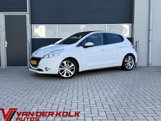 Peugeot 208 1.6 VTi Allure | Panorama | Navigatie | Climate | Cruise | Trekhaak | Sensoren